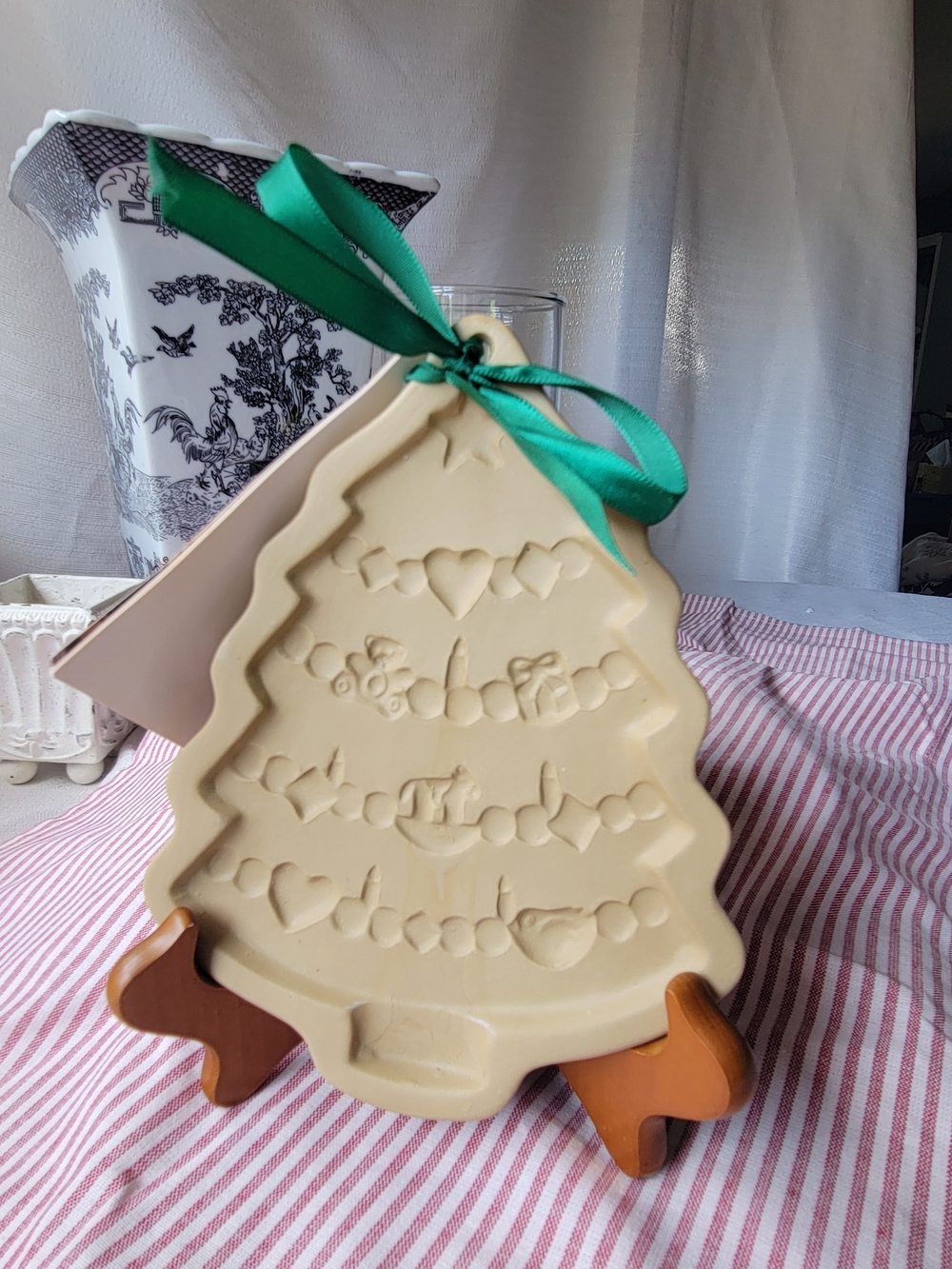 Brown Bag Cookie Art Vintage Stoneware Christmas Tree Mold